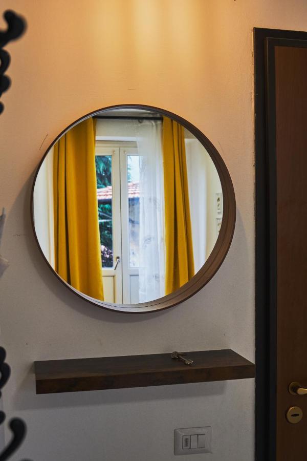 Lovely Historic Center 2-Bedrooms Apartment Verbania Eksteriør billede